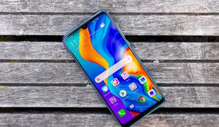 Huawei P30 lite: vrhunska mešanica novih trendov in estetike