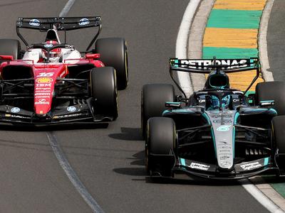 V živo: Russell do velike zmage, Ferrari si je dirko spet pokvaril sam