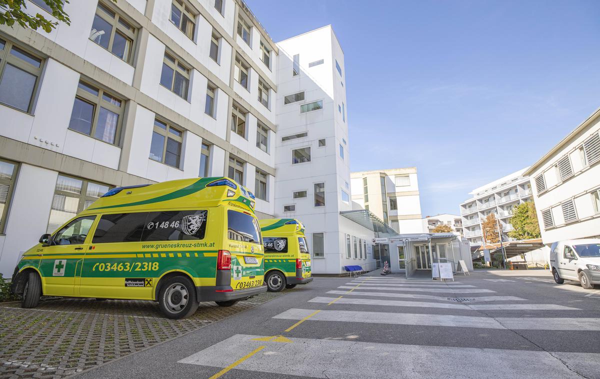 Avstrija. Bolnišnica. | Kakšno je zdravstveno stanje poškodovanega, še ni jasno.   | Foto Guliverimage