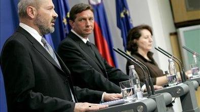 Ministrstvo za finance z Isajlovičem sklenilo pogodbo