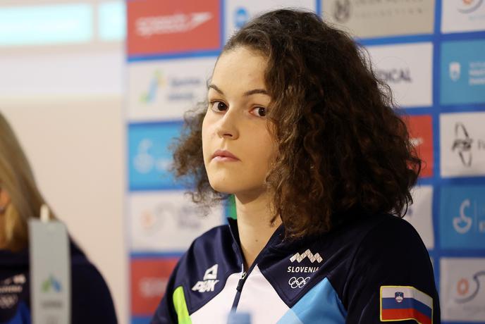 Slovenski plavalki neusmiljena diagnoza raztreščila svet