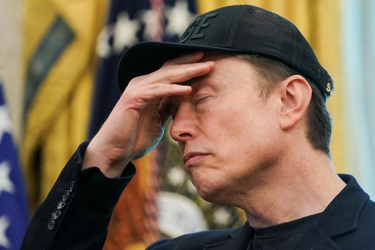 Muskov odvetnik Alex Spiro je leta 2024 za The Wall Street Journal zatrdil, da je Musk redno podvržen naključnim testom, ki bi pokazali sledove uživanja mamil, in da je do takrat brez težav prestal že vsakega.  | Foto: Reuters
