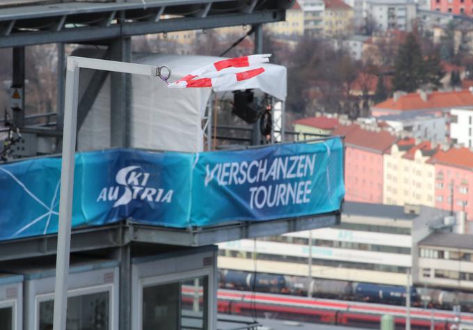 V Innsbrucku piha močan veter. Je pod vprašanjem današnja tekma novoletne skakalne turneje? | Foto: Guliverimage/Vladimir Fedorenko
