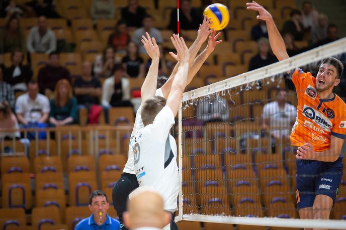 ACH Volley Calcit Volley | ACH Volley se je sprehodil do pete zmage. | Foto Klemen Brumec / Sportida