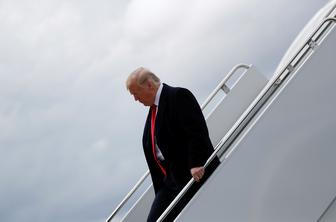 Newyorški zvezni tožilci prvič javno povezali Trumpa s kršitvami zakona
