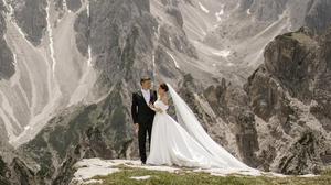 Poroka slovenskega novinarja v objemu gora #foto