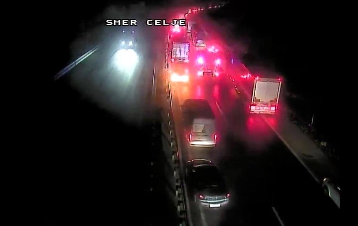 prometna nesreča | Na fotografiji je cesta A1/E57, Maribor - Ljubljana, počivališče Zima, pogled proti Celju.  | Foto Promet.si/Facebook