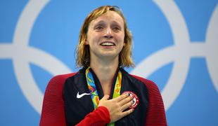 Katie Ledecky zlata z rekordom na 800 m kravl