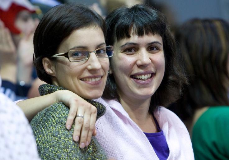 S sestro Alenka Kejžar, prav tako uspešno plavalko | Foto: Vid Ponikvar