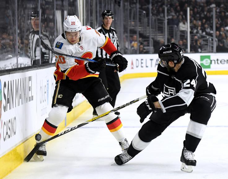 Anže Kopitar Kings Calgary Flames | Foto: Getty Images