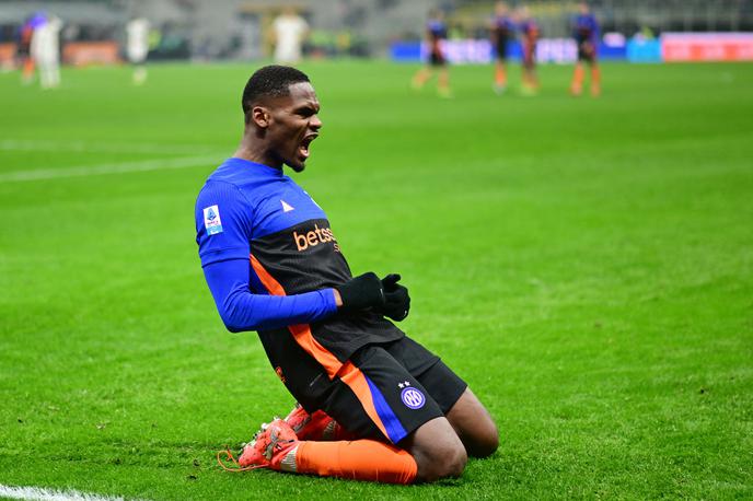 Ange-Yoan Bonny | Inter lovi svoj 10. naslov pokalnega prvaka Italije. V vodstvo ga je popeljal Ange-Yoan Bonny. | Foto Reuters