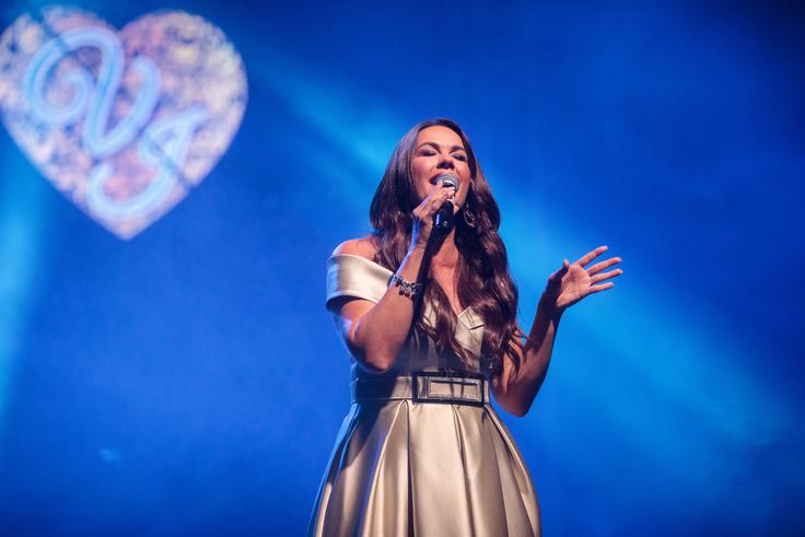 Rebeka Dremelj je povedala, da ji bo, če Slovenija na Evroviziji ne bo nastopila, predvsem "žal zaradi nastopajočega, ki bi lahko šel na tekmovanje, saj mislim, da je to res dobra promocija za pevca in konec koncev zelo luštna promocija tudi za državo". | Foto: Mediaspeed