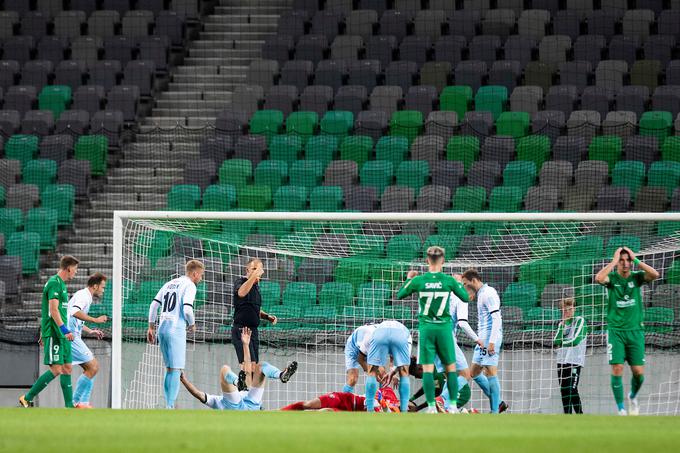 Konec septembra letos jo je ob remiju v Stožicah z 2:2 skupil po trku z glavo s soigralcem Žigo Lipuščkom. | Foto: Urban Urbanc/Sportida