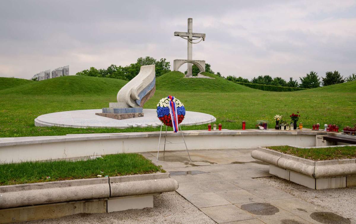 Spomenik padlim v vojni za Slovenijo | Spomenik padlim v vojni za Slovenijo na ljubljanskih Žalah | Foto STA