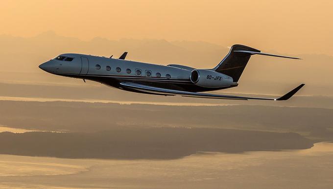 Potovalna hitrost letala je skoraj 890 kilometrov na uro. | Foto: FlexJet
