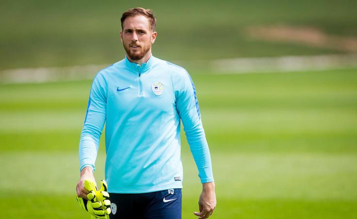 Jan Oblak bo v najnovejši igri Fifa dihal za ovratnik največjim nogometnim virtuozom, kot sta Lionel Messi in Cristiano Ronaldo. | Foto: Žiga Zupan/Sportida