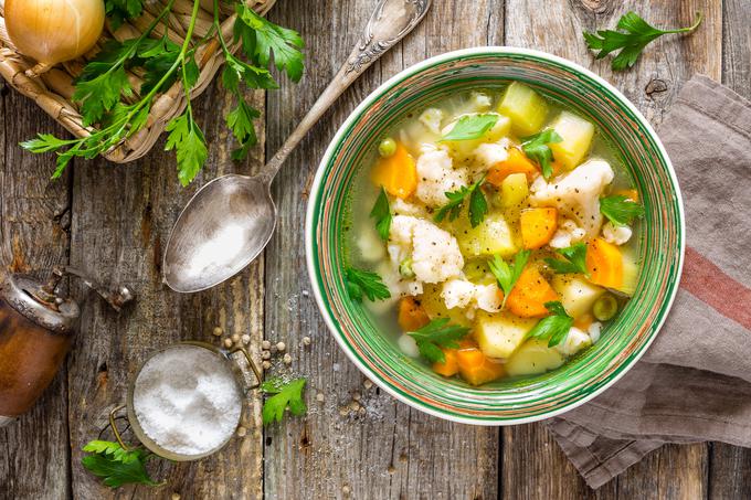 Nutricionistka pravi, da je zelenjavna juha vedno odlična izbira za večerjo. | Foto: Getty Images
