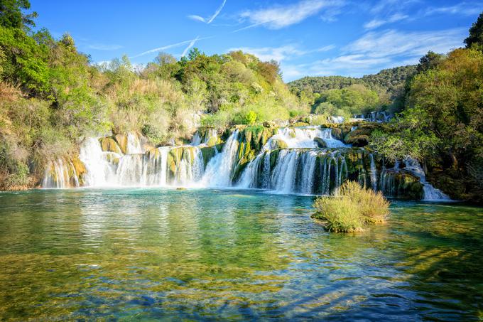 Narodni park Krka je znan po svojem nizu kaskadnih slapov, pri čemer je Skradinski Buk najbolj spektakularen. | Foto: TB Šibenik Dalmatia