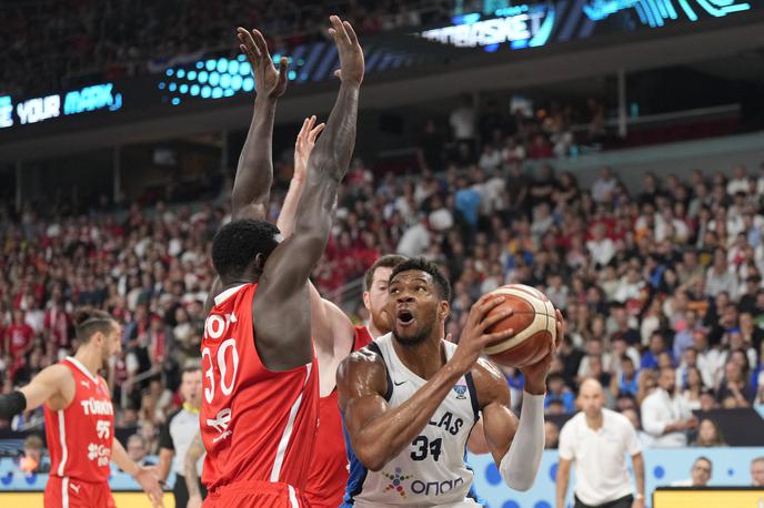 Giannis Antetokounmpo, EuroBasket | Grki se v drugem polfinalu merijo s Turki. | Foto Reuters