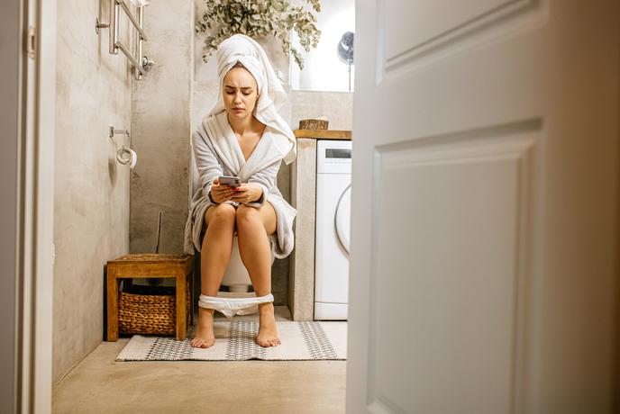 Hemoroidi – težava, o kateri neradi govorimo, a jo pozna skoraj vsak