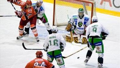 Železarjem pripadel večni derbi