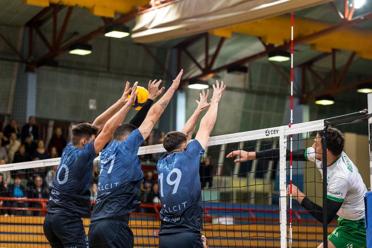 Kamničani so po treh tekmah pri treh zmagah. | Foto: Jan Uršič