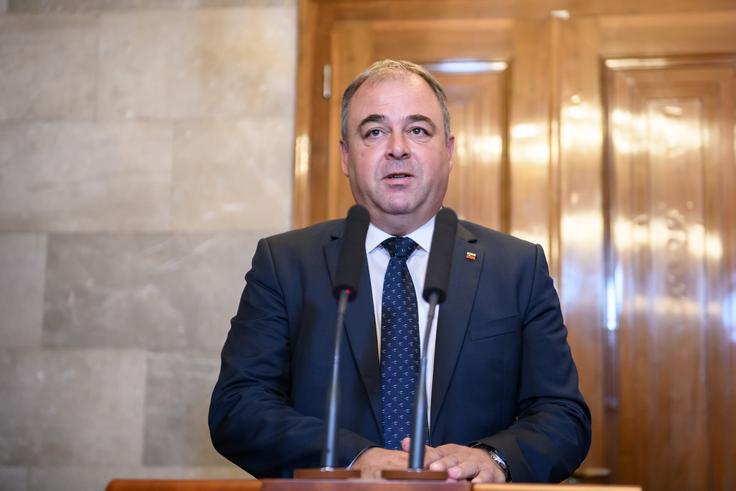 Danijel Krivec iz SDS je poudaril, da so odprti za sodelovanje z vsemi političnimi opcijami, s katerimi bi se poenotili glede programskih stališč.  | Foto: STA ,