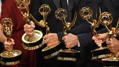 Emmyji 2016: rekordi, novi obrazi in šale na Trumpov račun