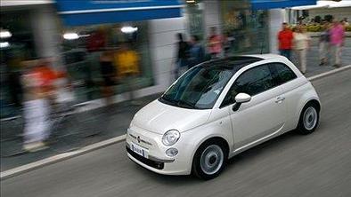 Fiat 500 v Slovenijo prihaja na valentinovo