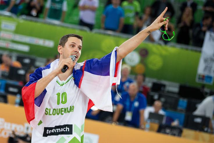 Z navijači je spletel posebno vez. | Foto: Matic Klanšek Velej/Sportida