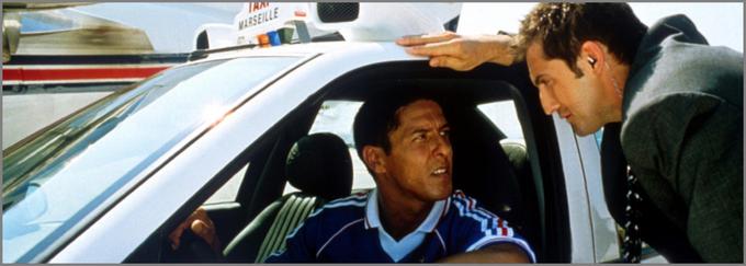 Izjemno uspešna akcijska komedija o taksistu, ki mora pomagati policijskemu inšpektorju uloviti bančne roparje, če želi obdržati vozniško dovoljenje. • V ponedeljek, 20. 7., ob 9.45, na CineStar TV Action & Thriller.

 | Foto: 