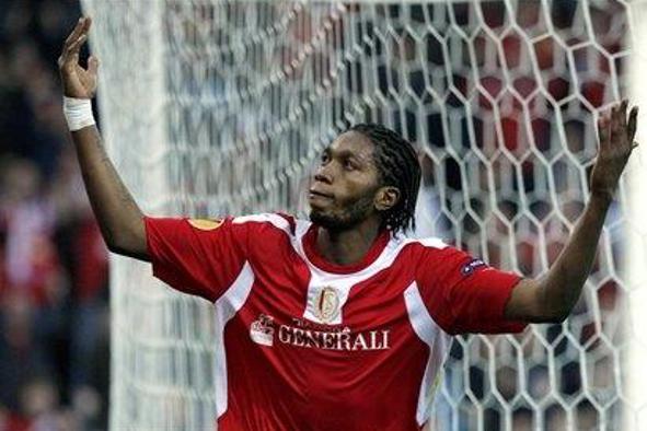 Napadalec Konga Mbokani v vrste Monaca