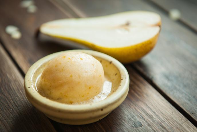 Silvestrska sladica s šampanjcem, ki vas bo zagotovo navdušila