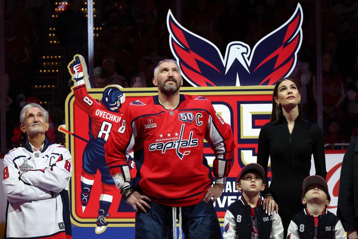 Washington se je poklonil rekorderju lige NHL Aleksandru Ovečkinu. | Foto: Reuters