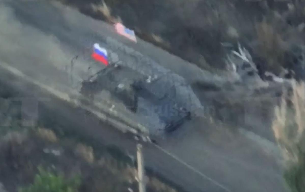 sad | Ameriški oklepni transporter M113 v rokah ruske vojske.