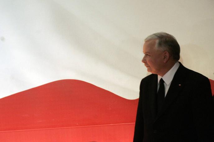 Jaroslaw Kaczynski | Jaroslawu Kaczynskemu, ki že osem let zapored vlada Poljski, se v nedeljo nasmiha nova zmaga njegove stranke PiS na parlamentarnih volitvah. | Foto Guliverimage