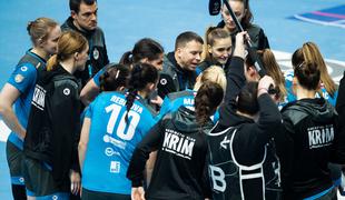 Krimovke proti Nemkam tudi s podporo s tribun
