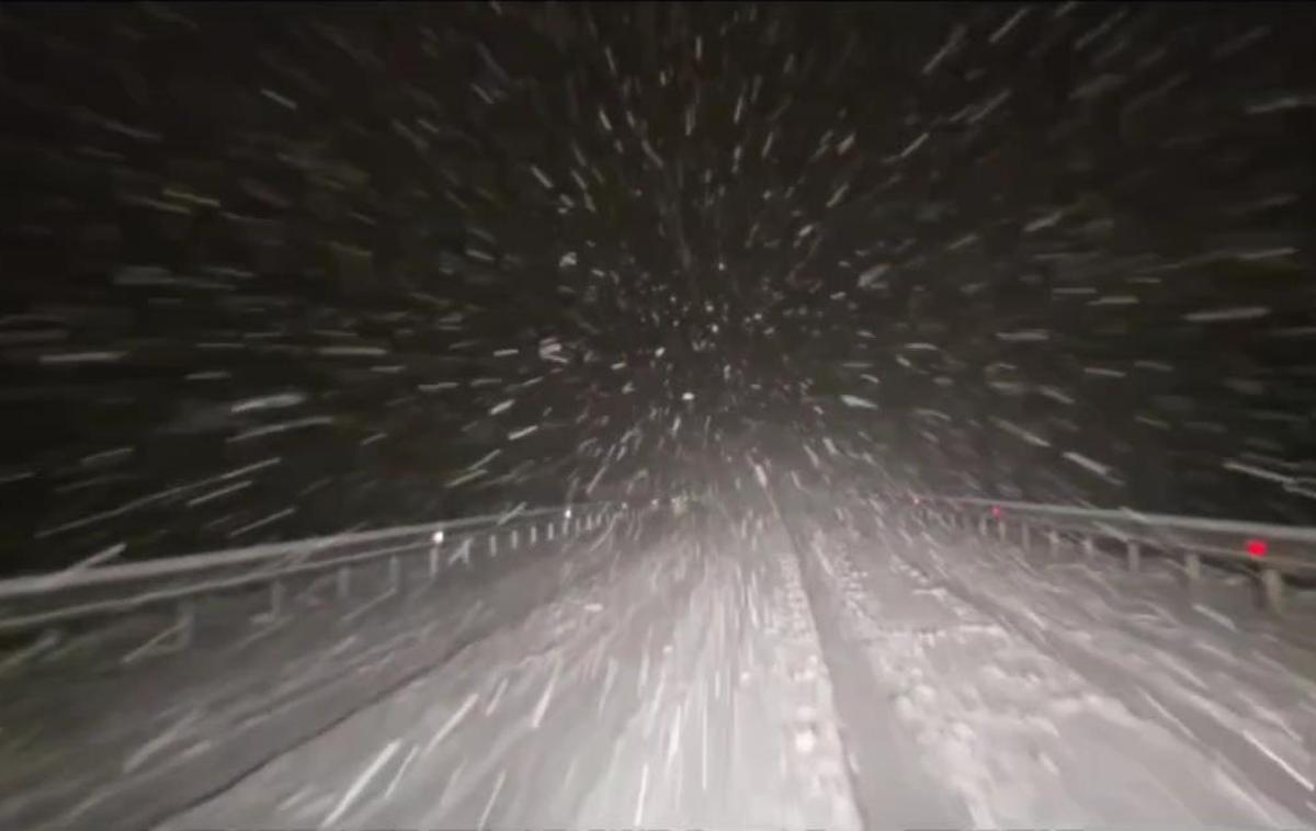 Sneg, sneženje | Foto David Florjančič