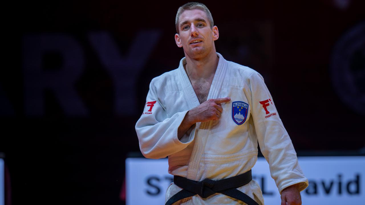 David Štarkel v podaljšku izgubil prvo borbo