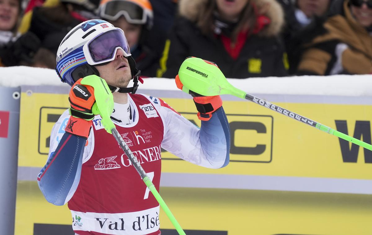 Henrik Kristoffersen | Henrik Kristoffersen je dobil slalom v Val d'Iseru. | Foto Guliverimage