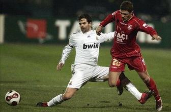 Gago bo odsoten še tri tedne