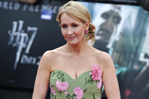 J. K .Rowling pred božičem razveseljuje svoje bralce