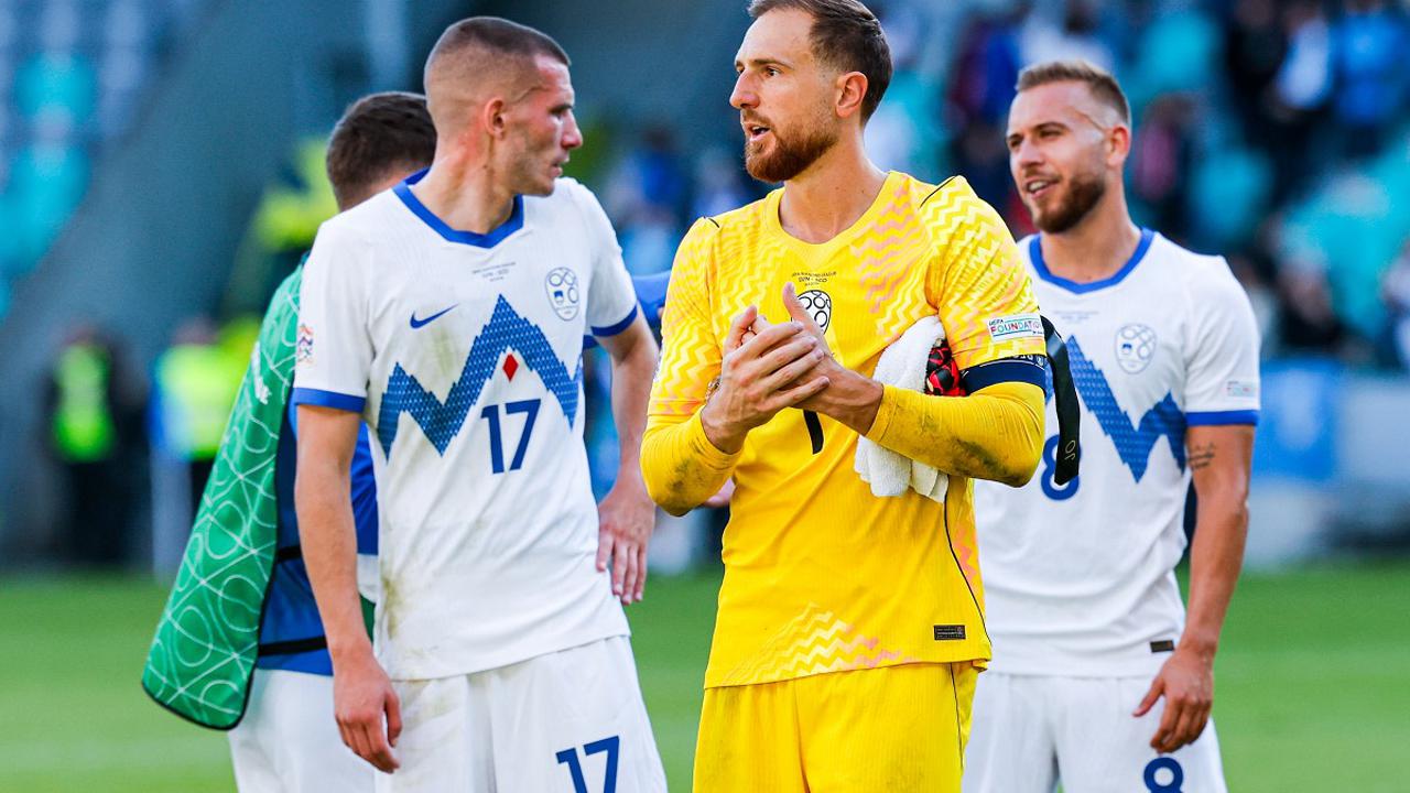 Grozovit padec Slovenije. Cesar in Oblak pojasnila, zakaj.
