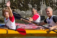 Robert Golob prvič pokazal svojega sina, skupaj sta veslala po Ljubljanici #foto