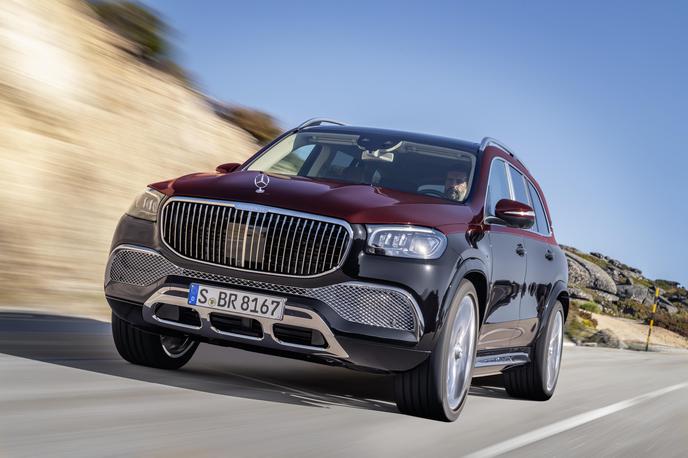 Mercedes maybach GLS 600 | Medtem ko je prodaja na celotnem svetovnem avtomobilskem trgu lani padla, je prodaja glavnih premijskih znamk lani vseeno rahlo narasla. Zaradi številnih novih modelov, eden takih je tudi mercedes-benz GLS maybach, bo predvidoma tudi letos obdržala rahel trend rasti. | Foto Mercedes-Benz