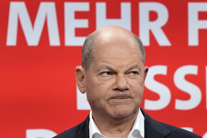 Olaf Scholz, ki je vodenje vlade prevzel leta 2021, je bil nemški kancler le en mandat. V novi vladi, četudi jo bosta sestavila CDU/CSU in SPD, Scholz ne bo minister. | Foto: Guliverimage