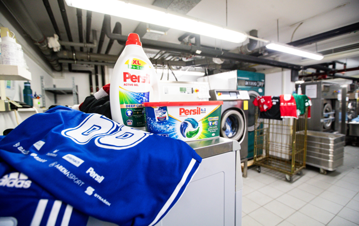 Picture1_Persil | Žurnal24 poroča, da jih je bralka obvestila, da na Sparovih policah ni več moč najti praška Persil.  | Foto Henkel