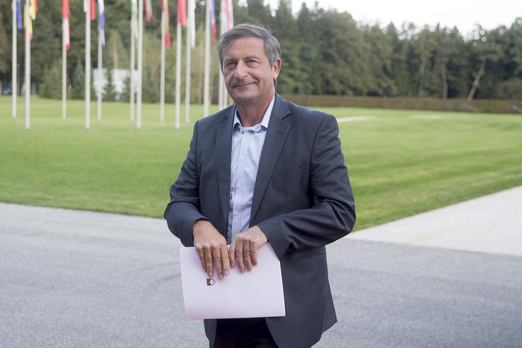 Tudi v naslednjih mesecih lahko pričakujemo gospodarsko rast, pravi prvi mož DeSUS Karl Erjavec. | Foto: Ana Kovač