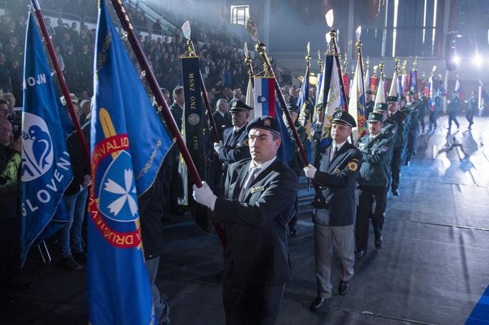 Dan suverenosti | Letošnja osrednja proslava ob omenjenem dnevu bo potekala danes ob 18. uri v Športni dvorani Medvode. Slavnostni govornik bo dekan ljubljanske pravne fakultete Miro Cerar. | Foto STA