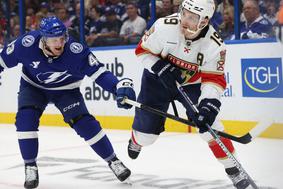 Panterji z zmago začeli končnico NHL